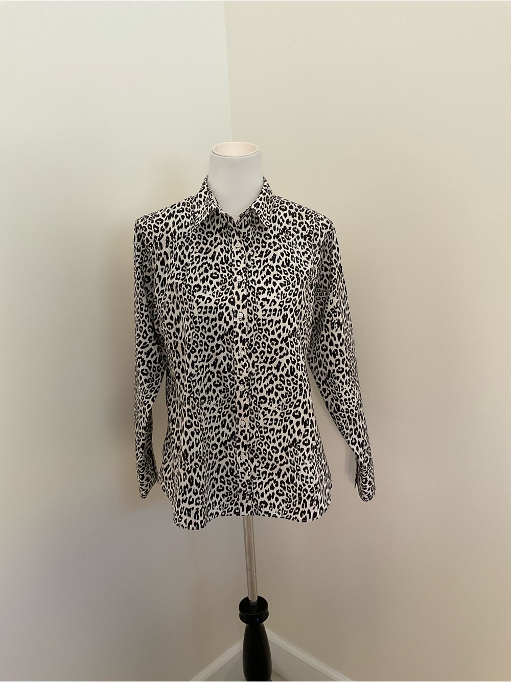 NWT Lands' End Black and Cream Leopard Print Button-Down Shirt